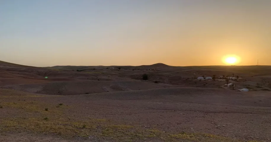 Noche en el desierto cerca de Marrakech